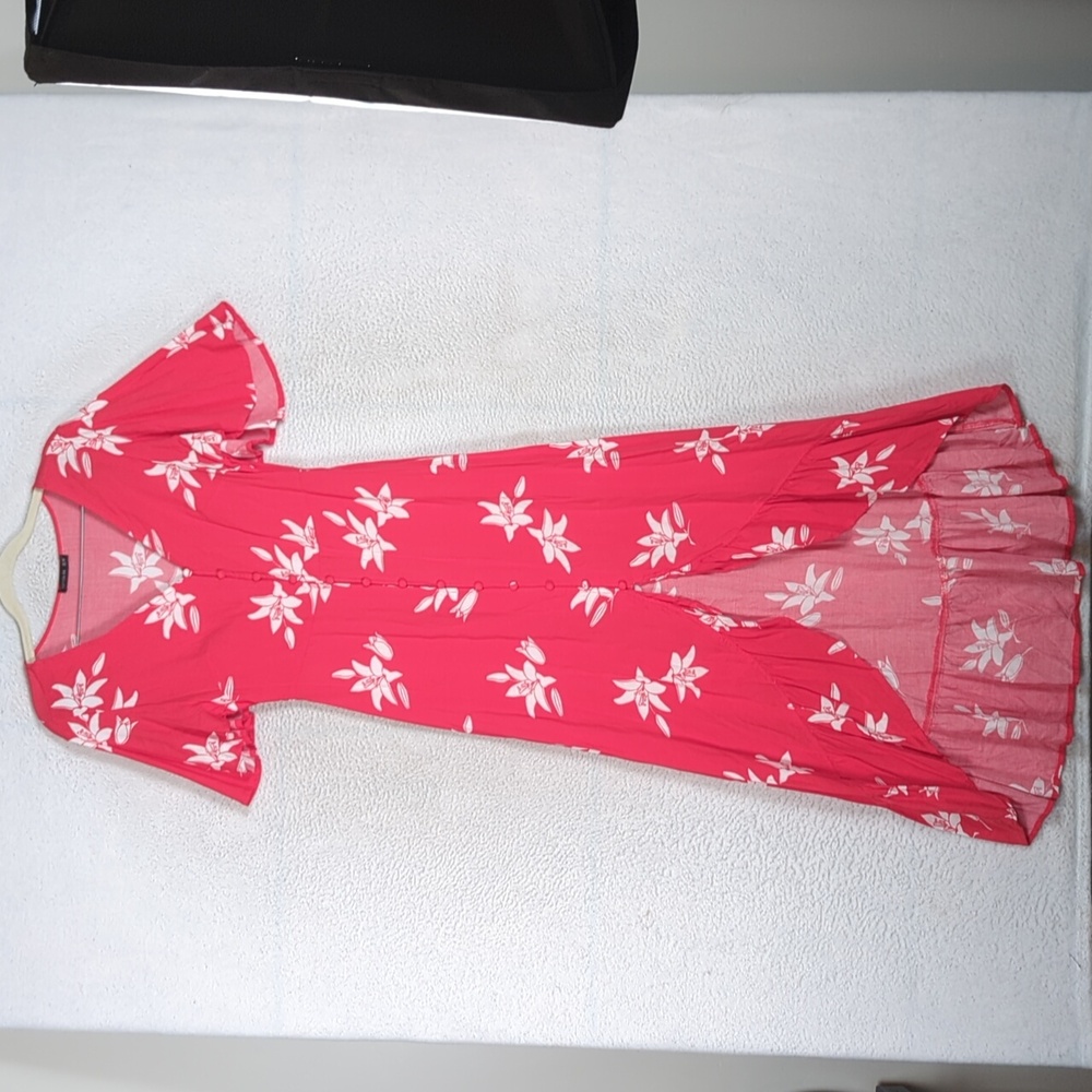 Cotton On Women's Red & White Floral Asymmetrical Beach Dress‎ Size XS